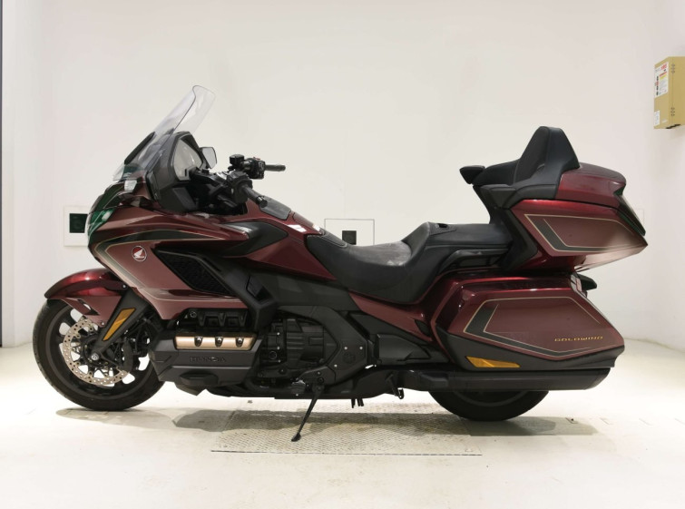 Мотоцикл Honda GL1800 TOUR D з пробігом 5844 km
