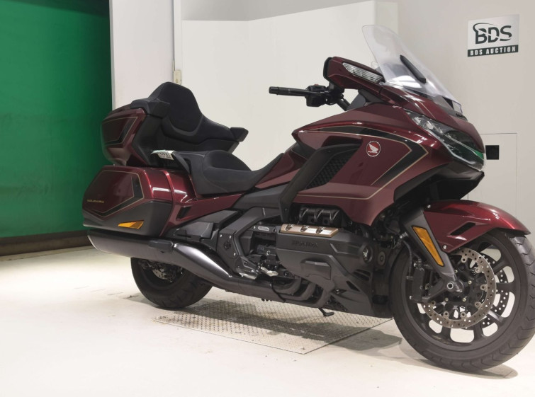Мотоцикл Honda GL1800 TOUR D з пробігом 5844 km