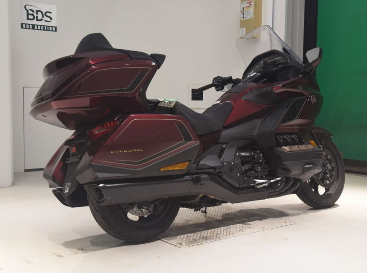 Мотоцикл Honda GL1800 TOUR D з пробігом 5844 km