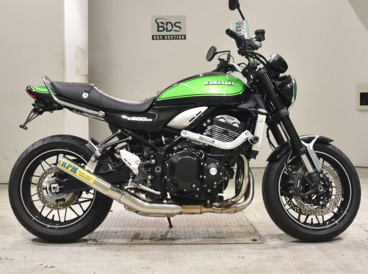 Мотоцикл Kawasaki Z900RS з пробігом 825 km
