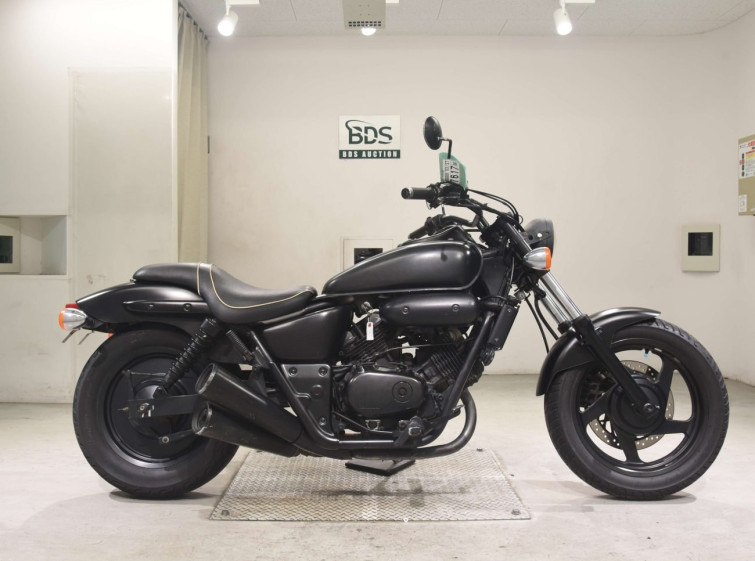 Мотоцикл Honda MAGNA250 с пробегом 27806 km