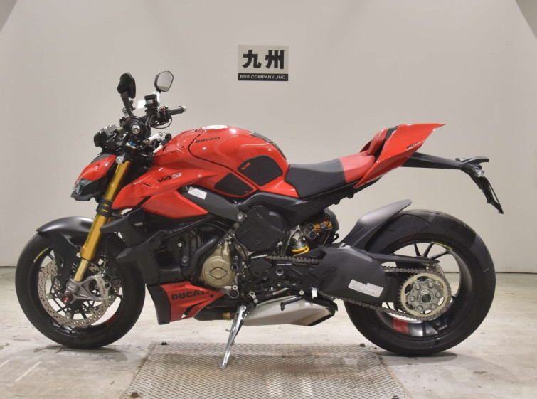 Мотоцикл Ducati STREET FIGHTER V4S с пробегом 6057 km