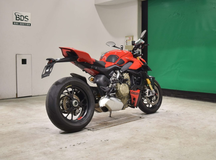 Мотоцикл Ducati STREET FIGHTER V4S с пробегом 6057 km