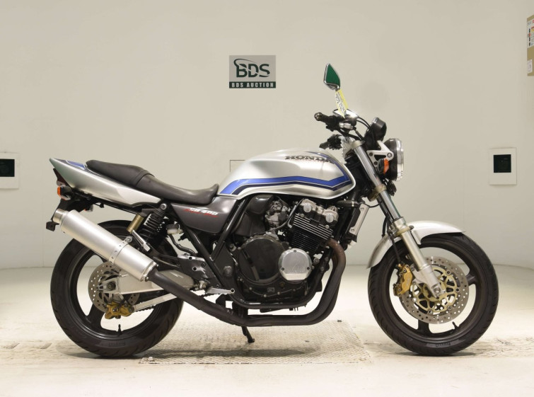 Мотоцикл Honda CB400SFV с пробегом 77113 km