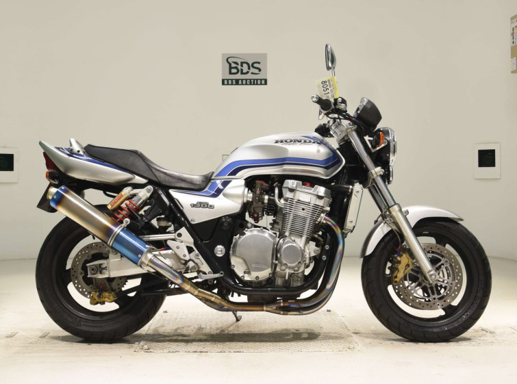 Мотоцикл Honda CB1300SF с пробегом 28976 km