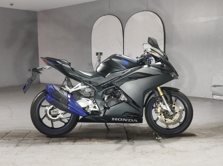Мотоцикл Honda CBR250RR з пробігом 19264 km