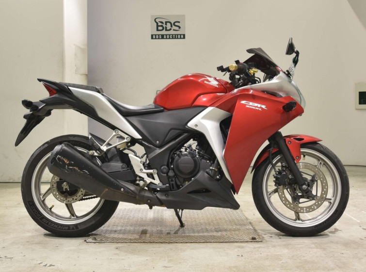 Мотоцикл Honda CBR250R з пробігом 39844 km