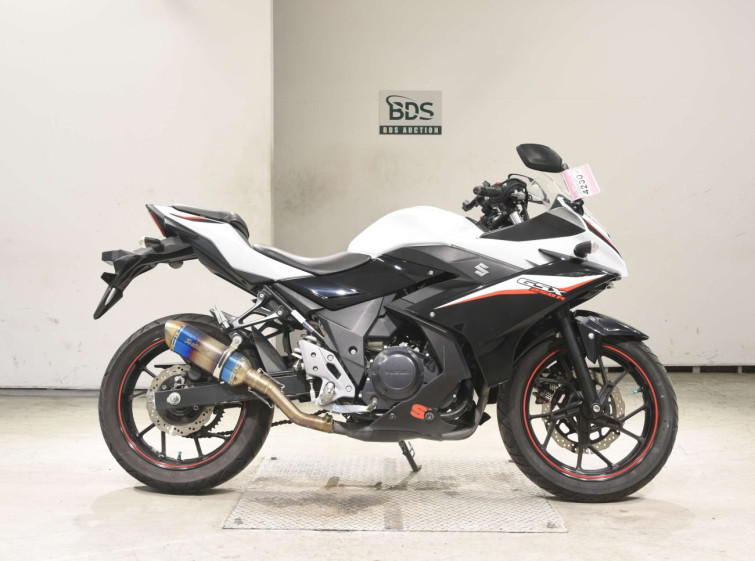 Мотоцикл Suzuki GSX250R с пробегом 12559 km