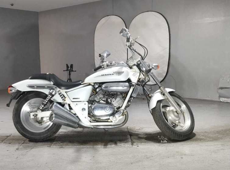 Мотоцикл Honda MAGNA250 с пробегом 15069 km