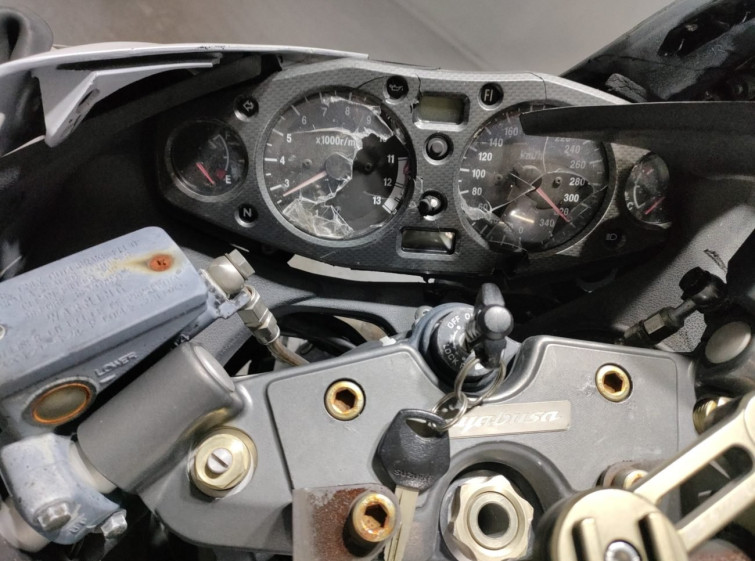 Мотоцикл Suzuki GSX1300R HAYABUSA