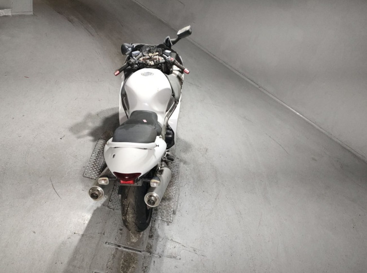 Мотоцикл Suzuki GSX1300R HAYABUSA