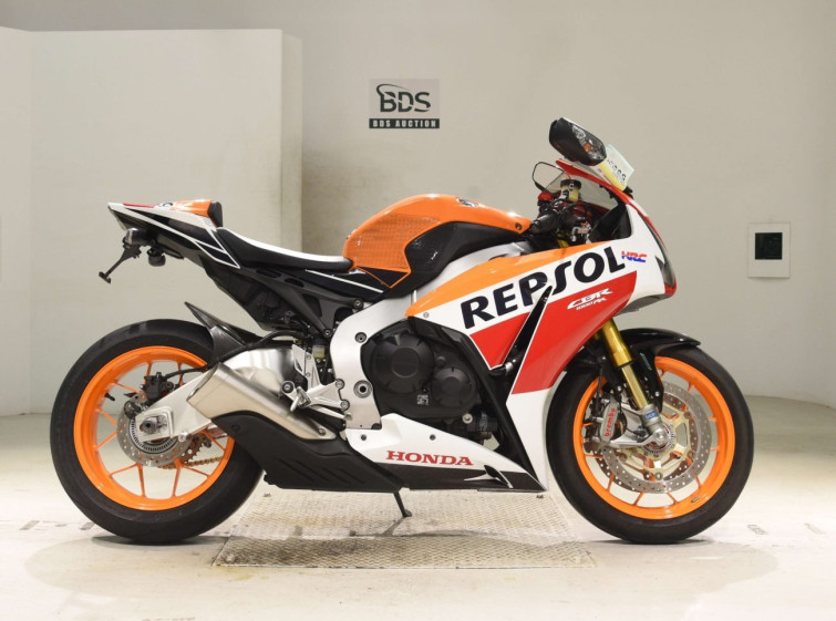 Мотоцикл Honda CBR1000RR з пробігом 23338 km