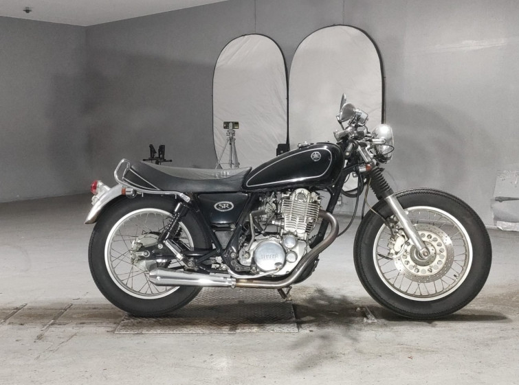 Мотоцикл Yamaha SR400 с пробегом 26445 km