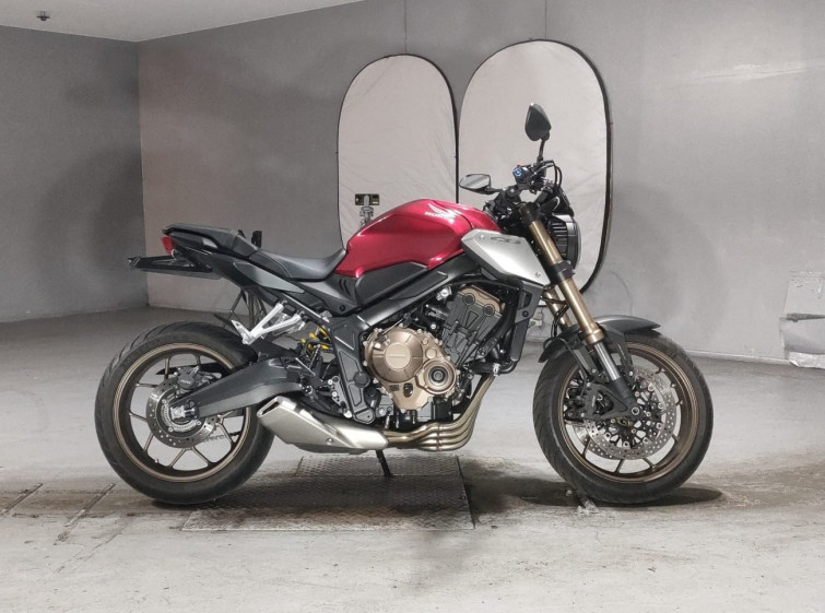 Мотоцикл Honda CB650R с пробегом 7773 km