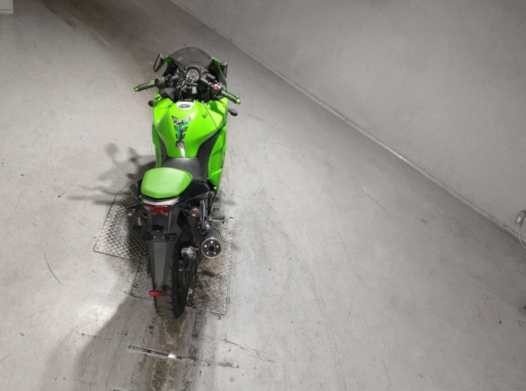 Мотоцикл Kawasaki NINJA250R з пробігом 13973 km