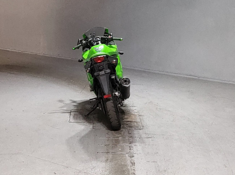 Мотоцикл Kawasaki NINJA250R з пробігом 13973 km