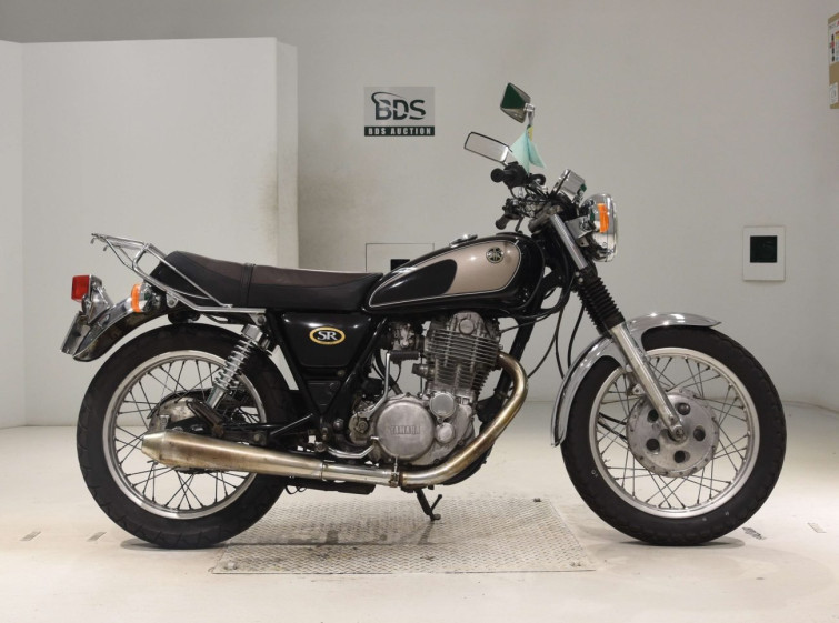 Мотоцикл Yamaha SR400-2 с пробегом 66887 km