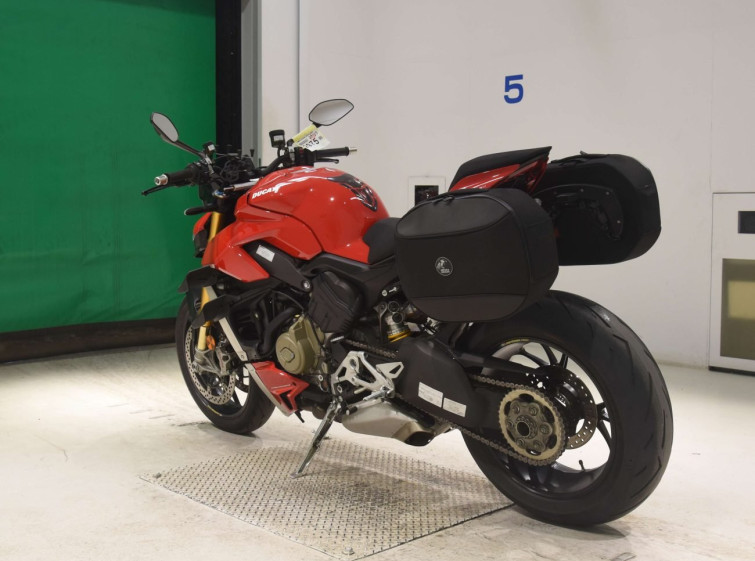 Мотоцикл Ducati STREET FIGHTER V4S с пробегом 15123 km