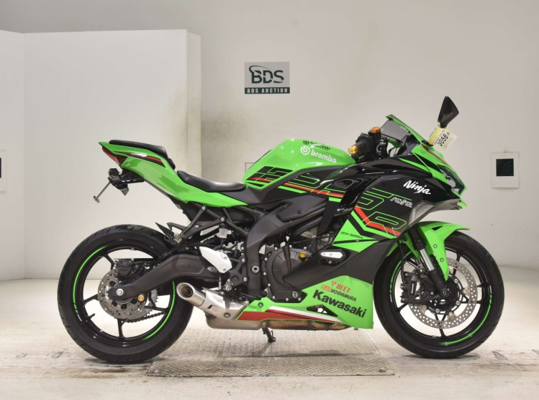 Мотоцикл Kawasaki ZX-25R-2SE с пробегом 686 km
