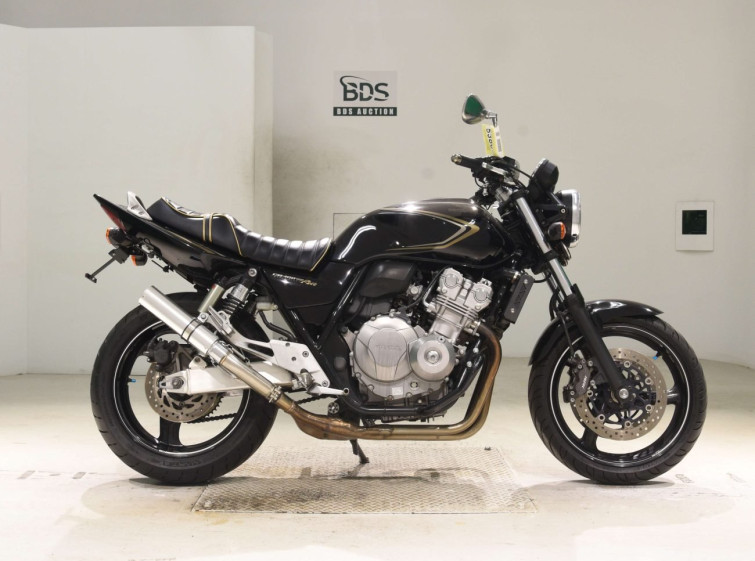 Мотоцикл Honda CB400SFV с пробегом 25620 km