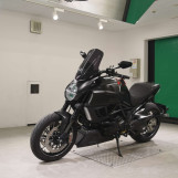 Мотоцикл Ducati DIAVEL CARBON з пробігом 15875 km