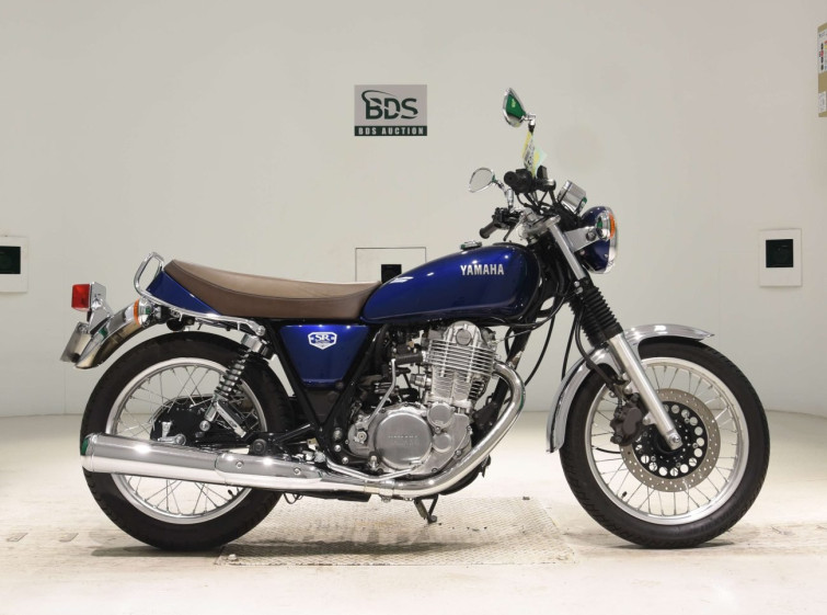 Мотоцикл Yamaha SR400 с пробегом 3901 km