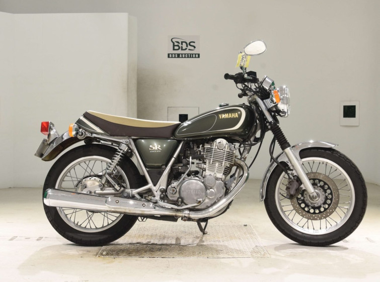 Мотоцикл Yamaha SR400 с пробегом 26319 km