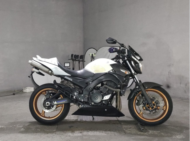 Мотоцикл Suzuki GSR400 з пробігом 37606 km