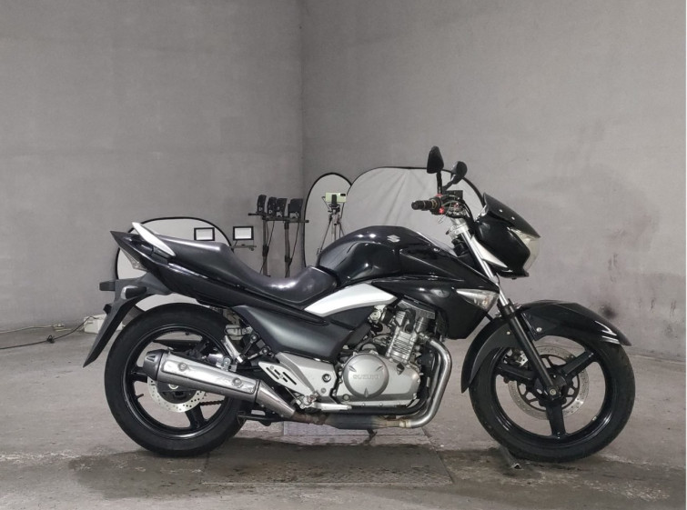 Мотоцикл Suzuki GSR250 з пробігом 23272 km
