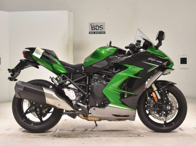 Мотоцикл Kawasaki NINJA H2 SX с пробегом 3426 km