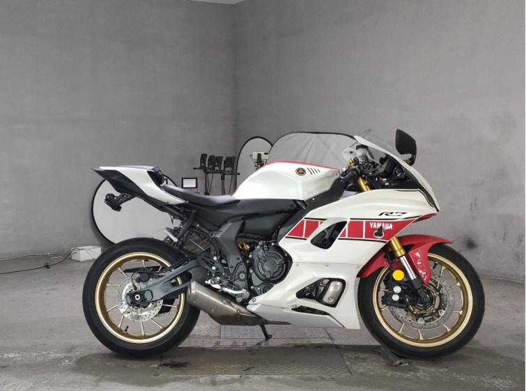 Мотоцикл Yamaha YZF-R7 с пробегом 323 km