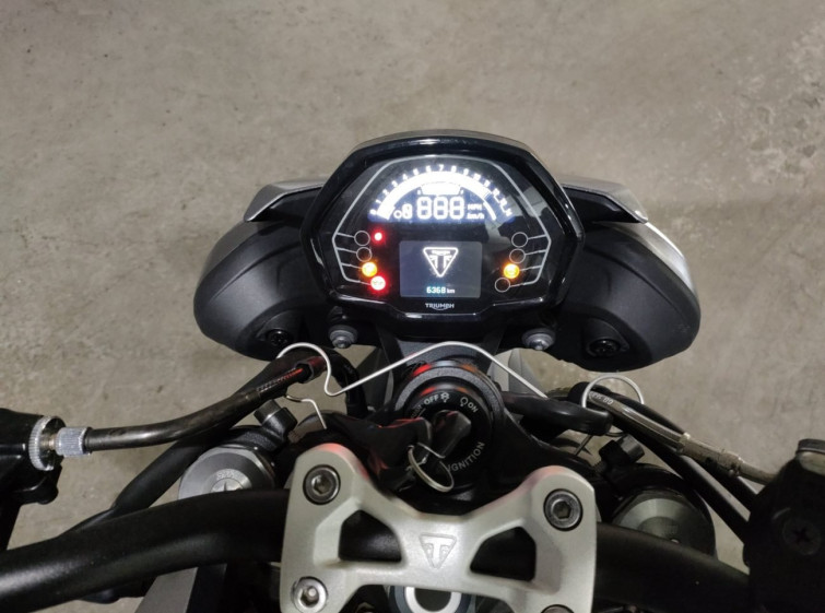 Мотоцикл Triumph STREET TRIPLE R с пробегом 6367 km