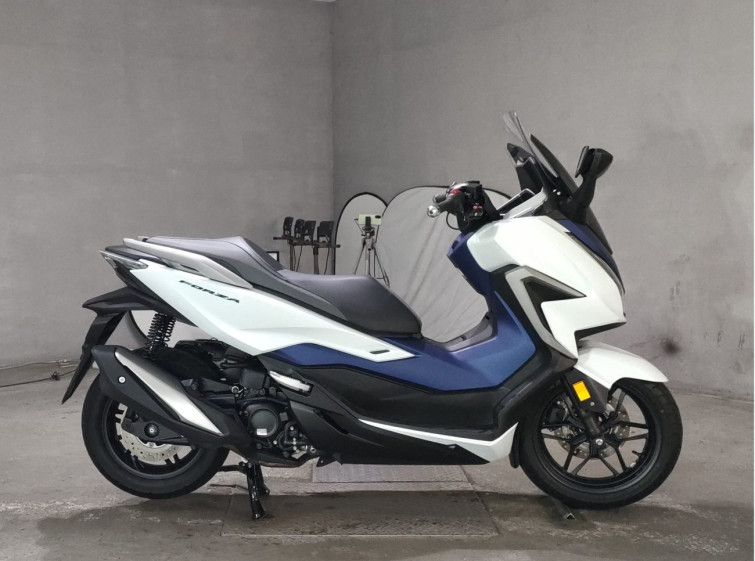 Мотоцикл Honda FORZA с пробегом 7230 km