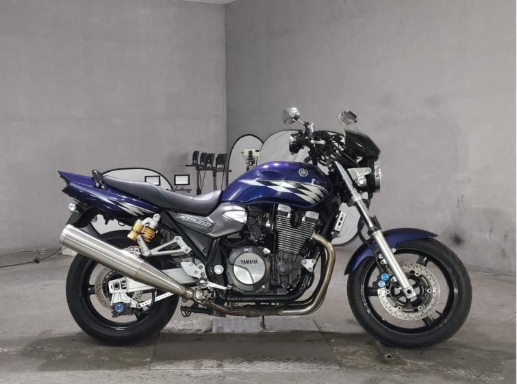 Мотоцикл Yamaha XJR1300 с пробегом 43194 km