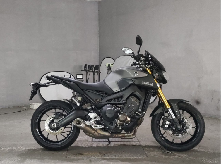 Мотоцикл Yamaha MT-09 с пробегом 19206 km