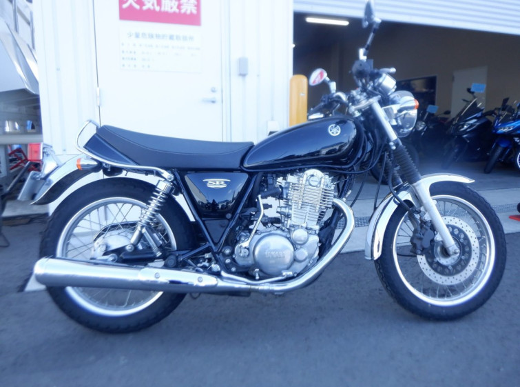 Мотоцикл Yamaha SR400 с пробегом 11355 km