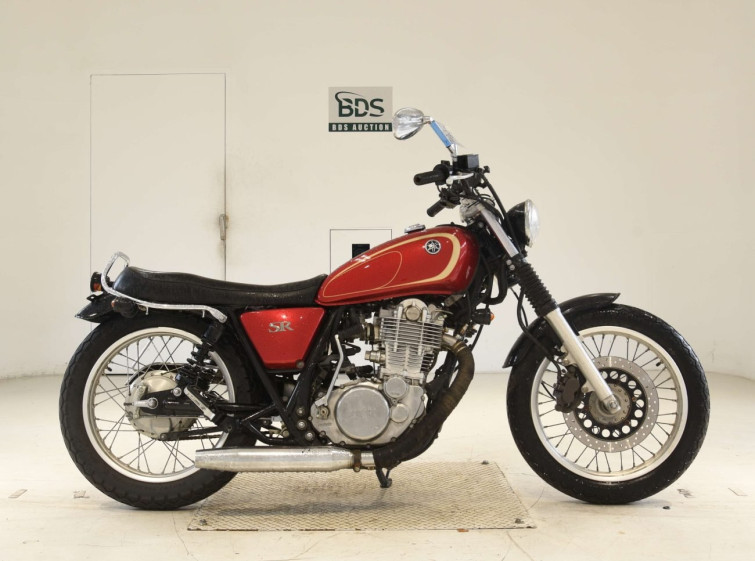 Мотоцикл Yamaha SR400 с пробегом 459 km
