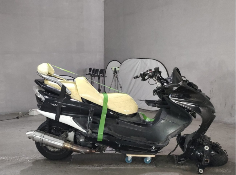 Мотоцикл Yamaha MAJESTY 250C