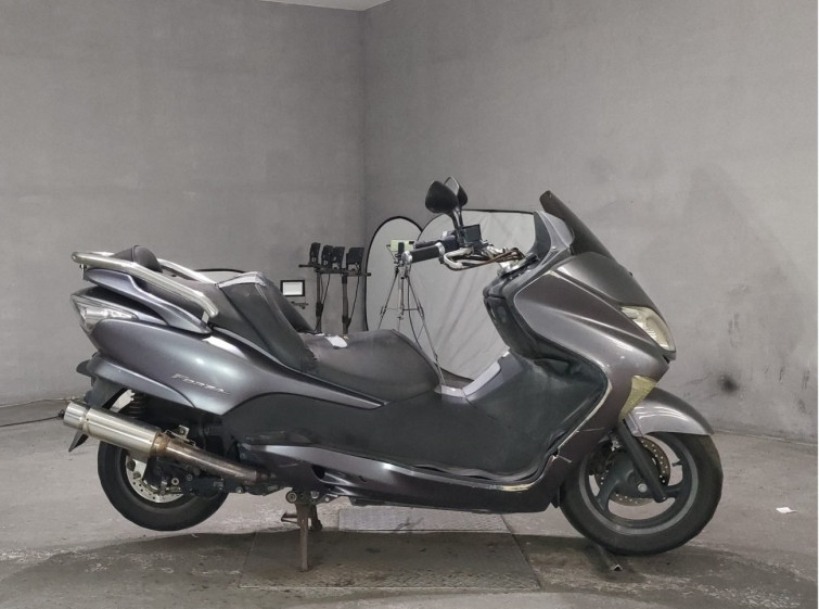 Мотоцикл Honda FORZA Z