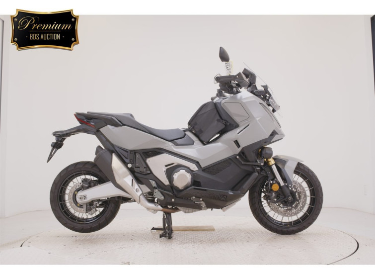 Мотоцикл Honda X-ADV750-2 с пробегом 2604 km