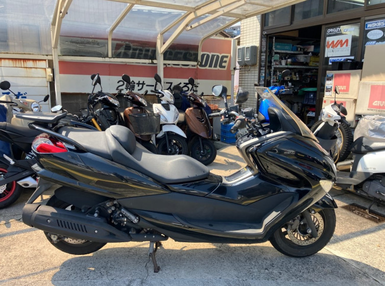 Мотоцикл Yamaha MAJESTY 250 с пробегом 11064 km