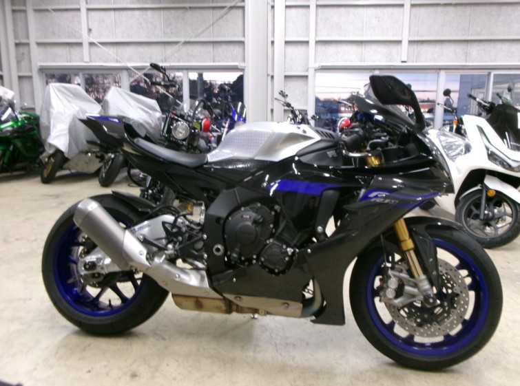 Мотоцикл Yamaha YZF-R1M з пробігом 979 km