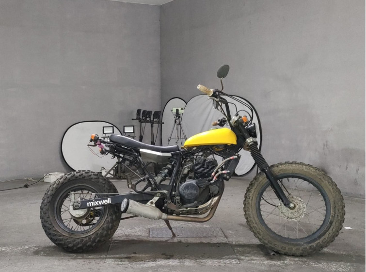 Мотоцикл Yamaha TW200 з пробігом 15394 km