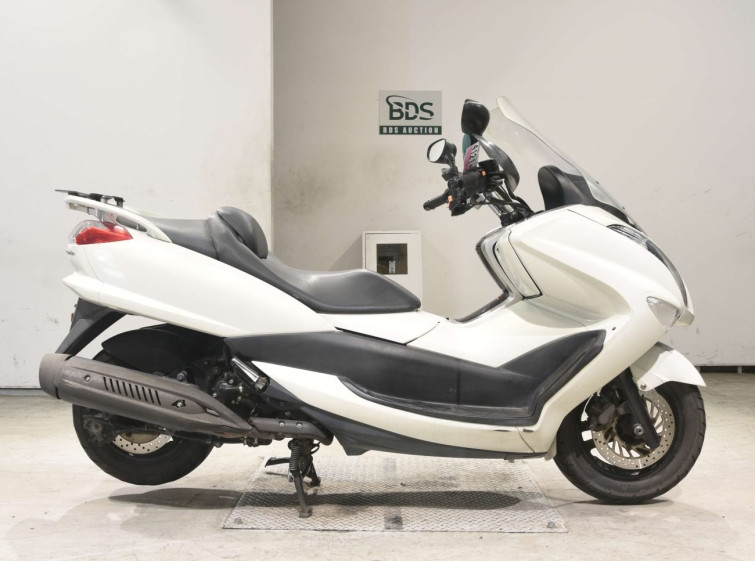 Мотоцикл Yamaha MAJESTY 250 с пробегом 84572 km