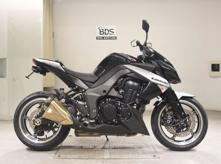 Мотоцикл Kawasaki Z1000 з пробігом 18579 km