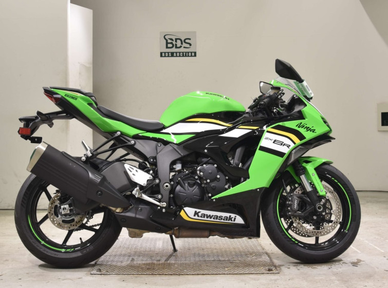 Мотоцикл Kawasaki ZX-6RA с пробегом 411 km