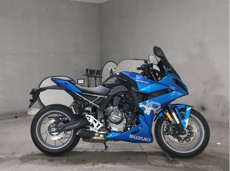Мотоцикл Suzuki GSX-8R з пробігом 829 km