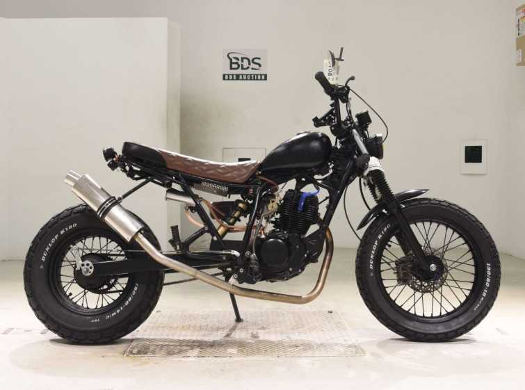 Мотоцикл Yamaha TW225 с пробегом 3554 km