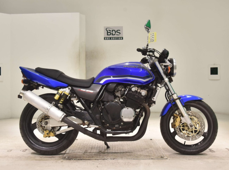 Мотоцикл Honda CB400SFV с пробегом 777 km
