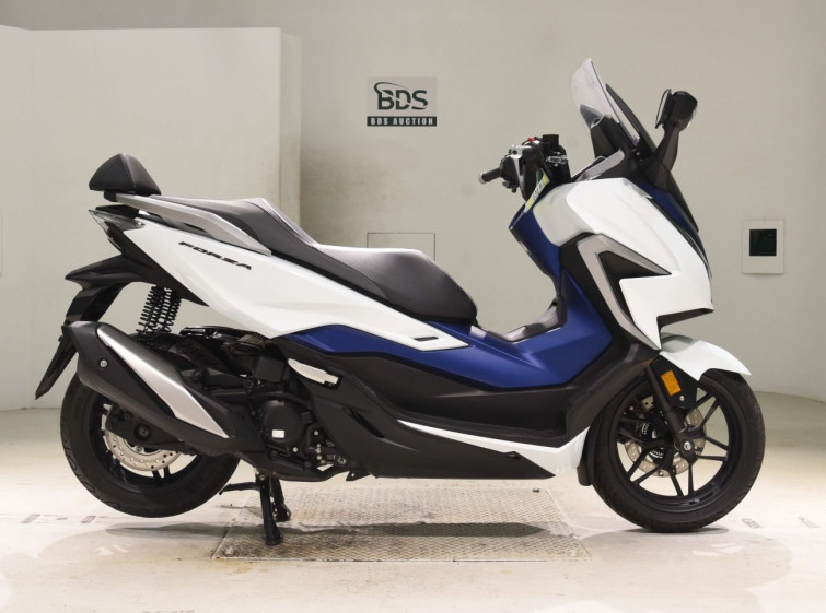 Мотоцикл Honda FORZA с пробегом 12633 km